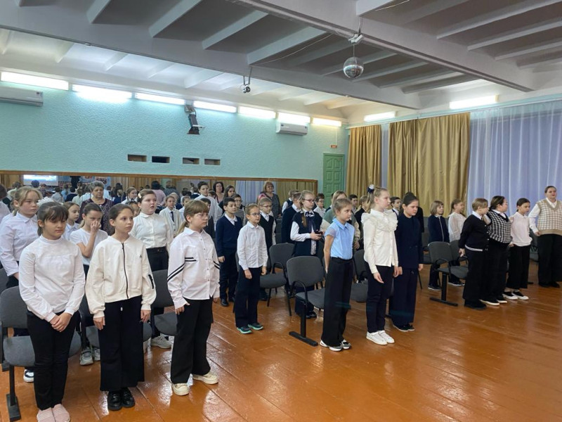 Церемония посвящения в Орлята России.